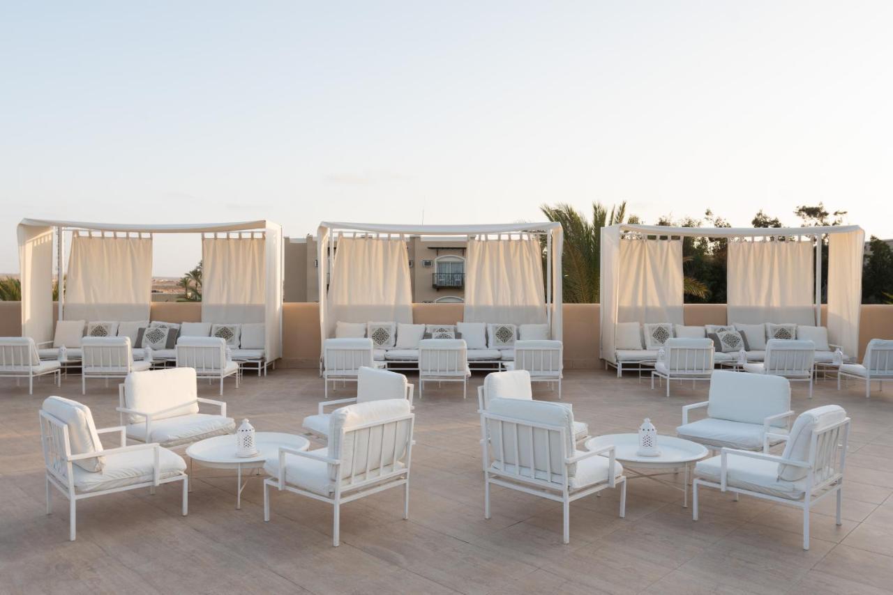 Almazino, Almaza Bay Otel Majid Abu Zayd Dış mekan fotoğraf